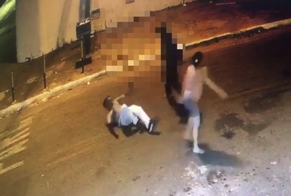 Imagens da Polícia Civil mostram momento em qu crime foi praticado (Foto: Reprodução)