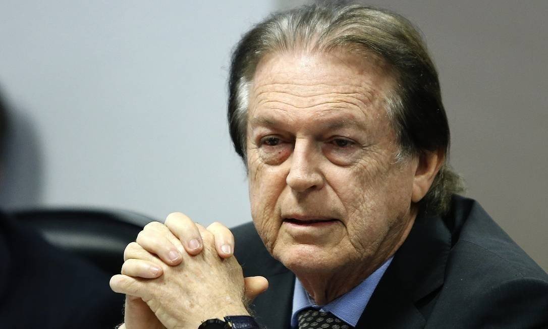 Pré-candidato do UB, Bivar contrata ex-marqueteiro de Lula