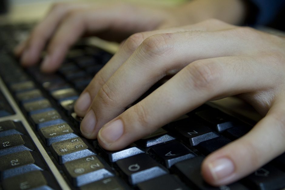 A Justiça de Goiás decidiu pelo bloqueio de bens da empresa Goiânia Leilões Oficiais e pela suspensão do site de leilões acusado de fraude (Foto: Reprodução/Banco de Imagens da USP)