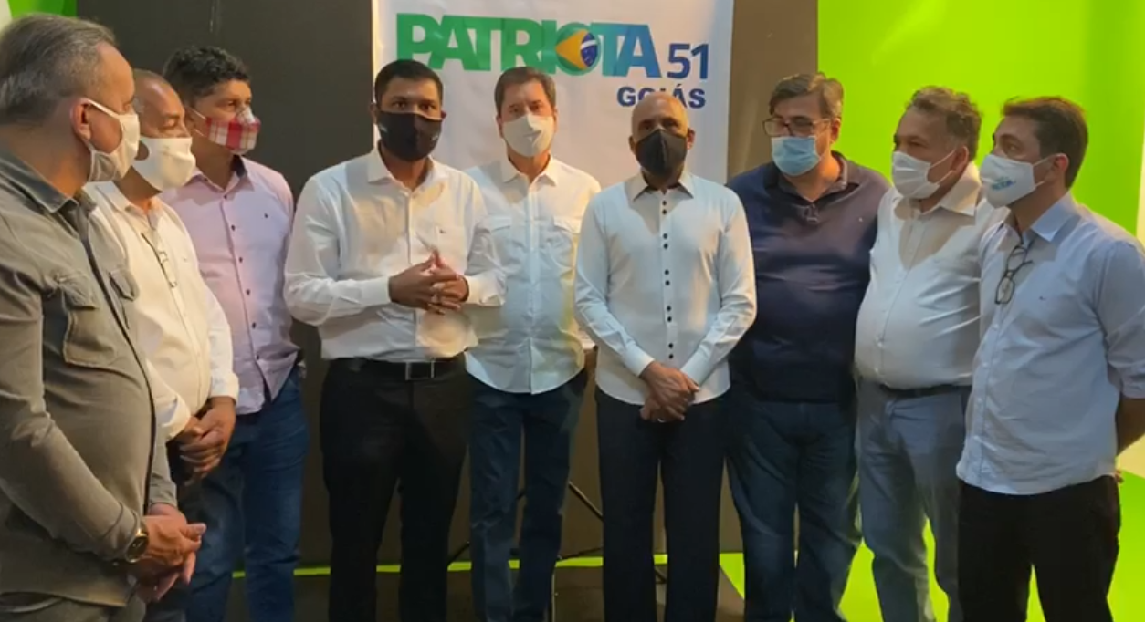 Romário Policarpo anuncia apoio do Patriota a Maguito