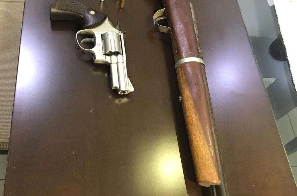 Investigado em operação, filho do deputado Iso foi preso por outra razão