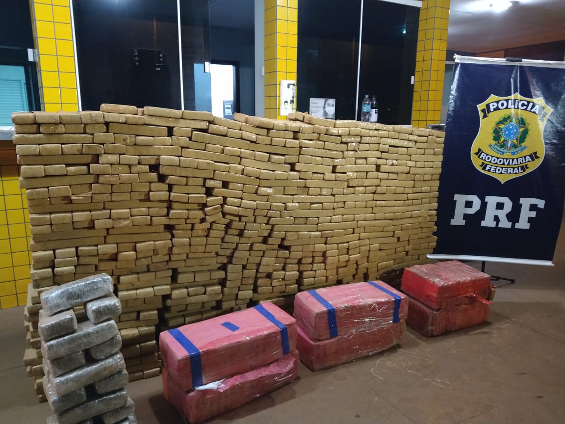 Droga apreendida pela PRF (Foto: PRF/ Divulgação)