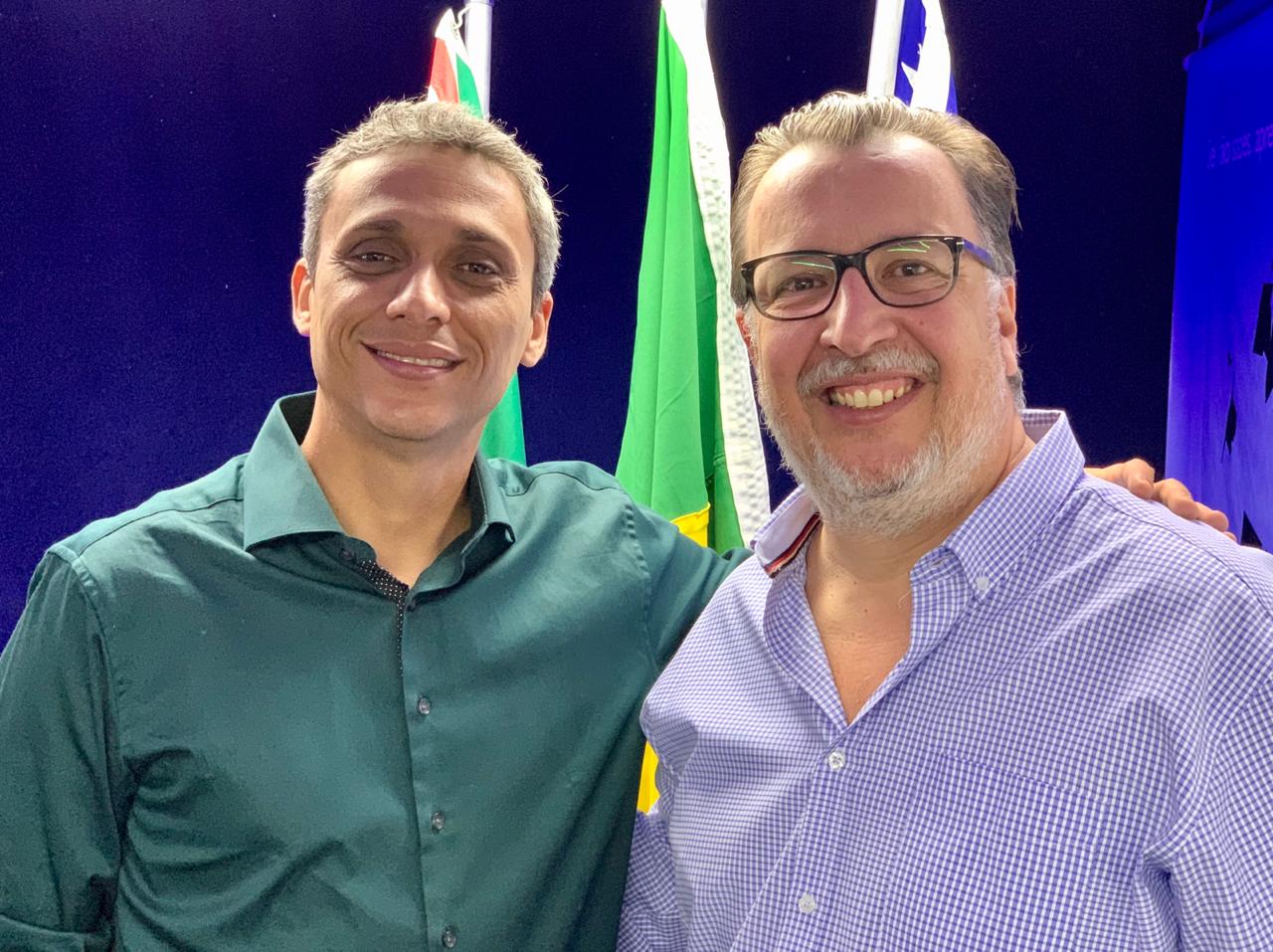 DC tem chapa puro sangue com Gayer e Magalhães, em Goiânia