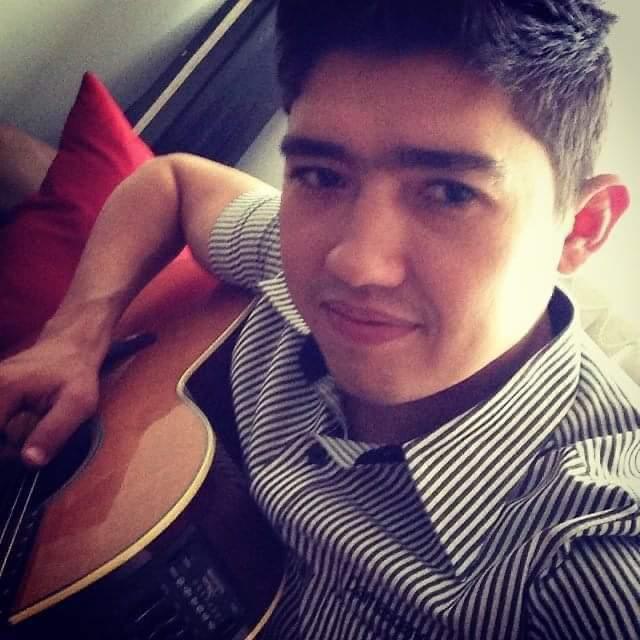 Garrafas de cerveja lacradas são encontradas em carro de compositor morto em acidente (Foto: reprodução)