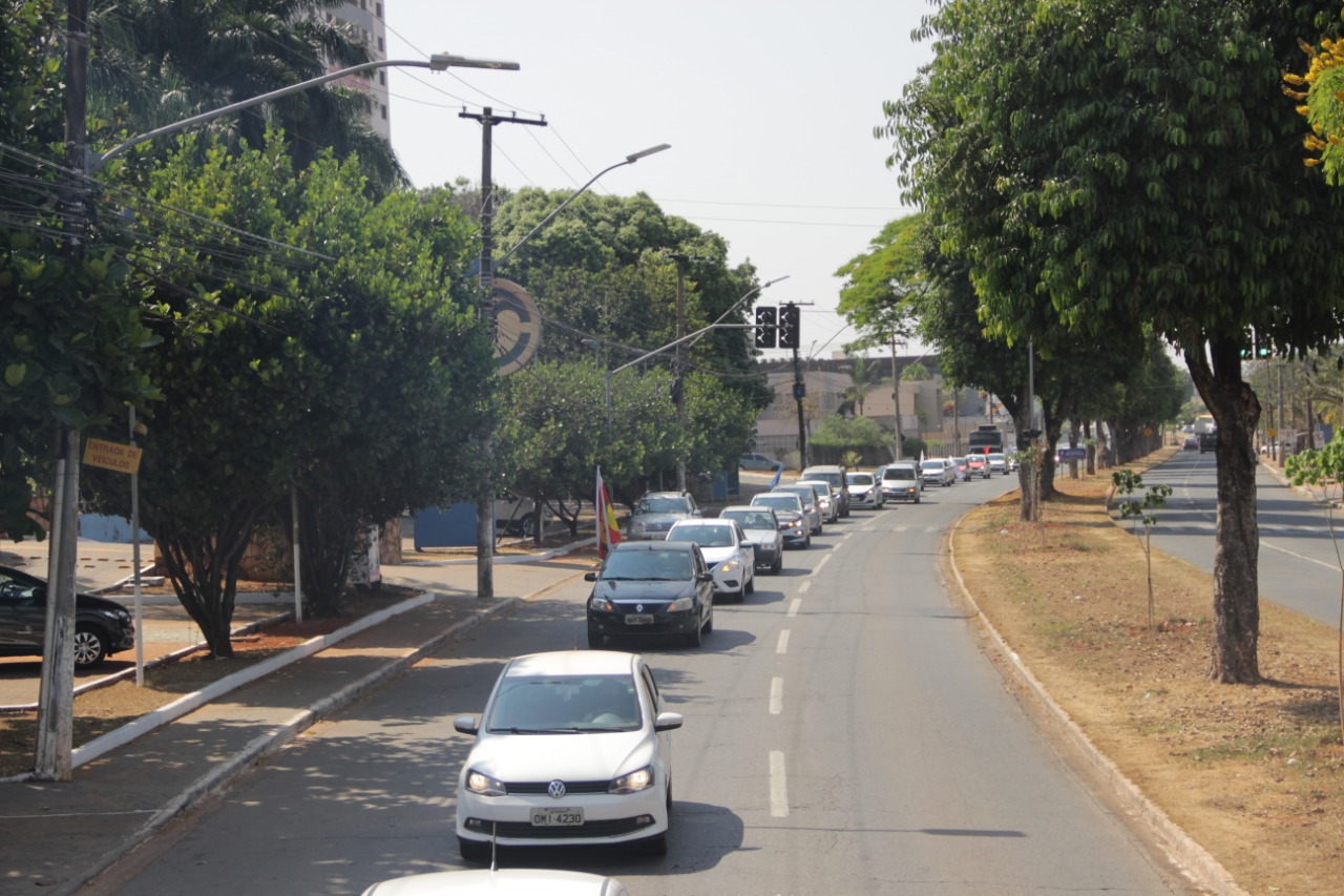 Sindicatos fazem carreata em Goiânia contra Reforma Administrativa