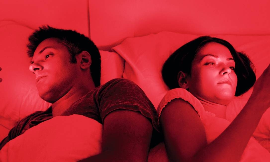 Celular é porta de entrada Foto: Arte sobre imagem Shutterstock