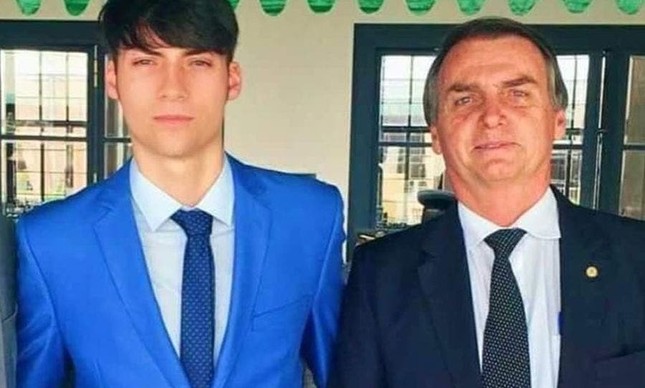 Jair Renan e o presidente Jair Bolsonaro | Foto: Reprodução