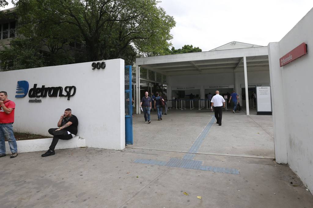 Desclassificada de um concurso no Detran, a oficial de trânsito C.V. recorreu à Justiça alegando ter sido vítima de um “tribunal racial”. (Foto: Robson Ventura/Folhapress)