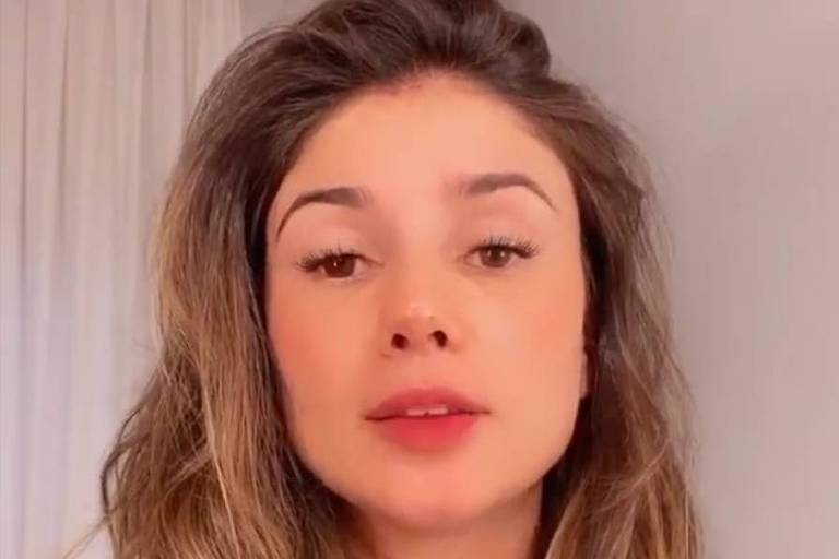 Sertaneja capotou o carro na noite do último sábado (27). Após acidente, Paula Fernandes prepara festa e faz exigências