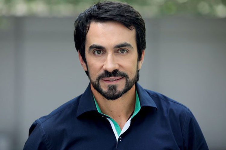 Padre Fabio de Melo defende união civil de casais gays