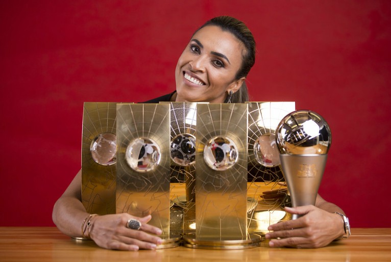 Ao lado de Pelé, Marta ganhará estátua no Museu da Seleção Brasileira