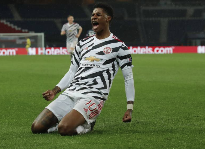Marcus Rashford, atacante do Manchester United, comemora gol contra PSG (Gonzalo Fuentes/Reuters)