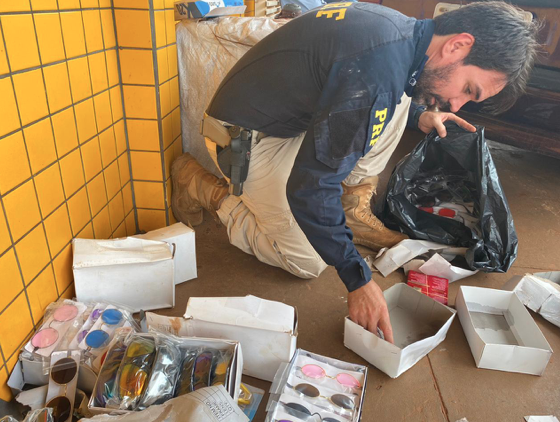 Mercadoria apreendida pela Polícia Rodoviária Federal em Jataí (Foto: PRF)