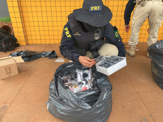 Mercadoria apreendida pela PRF (Foto: Divulgação)