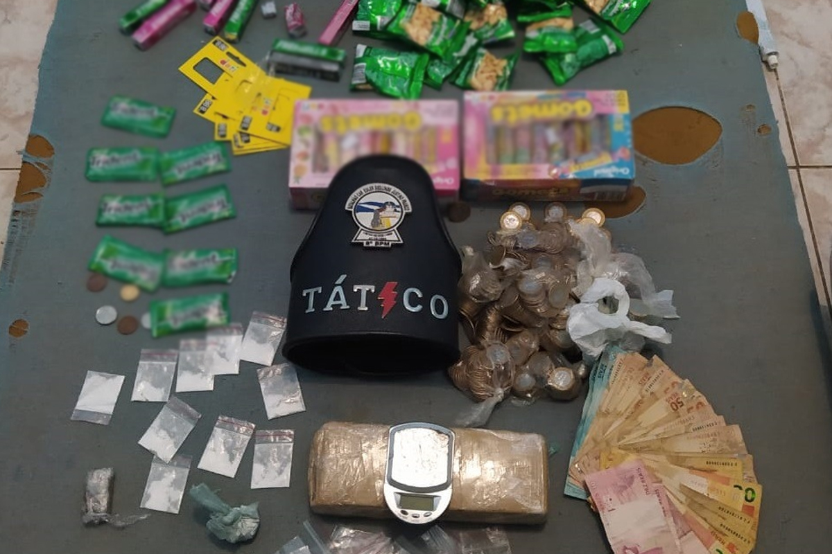 Suspeito revelou à polícia que considerava este o "disfarce perfeito" (Foto: divulgação/PM)