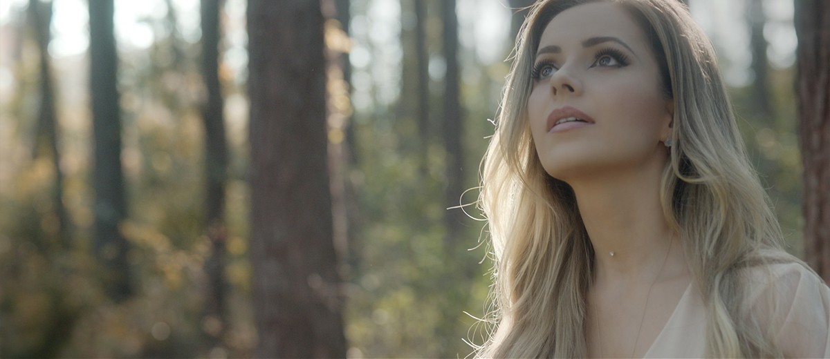 Sandy lança novo EP e clipe único