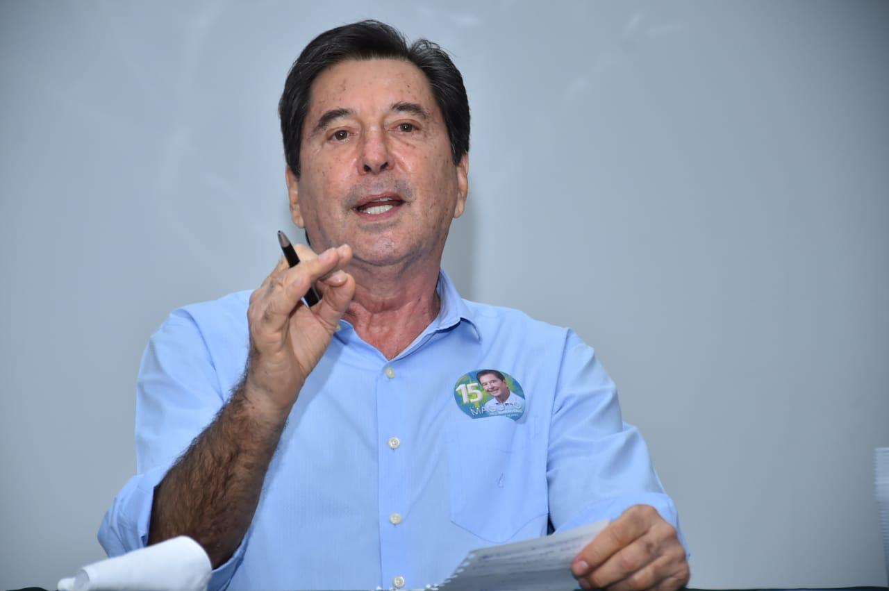 Maguito nível de oxigenação satisfatório; sedação ainda é leve