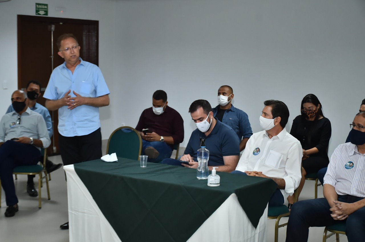 Maguito Vilela quer segmento evangélico do seu lado