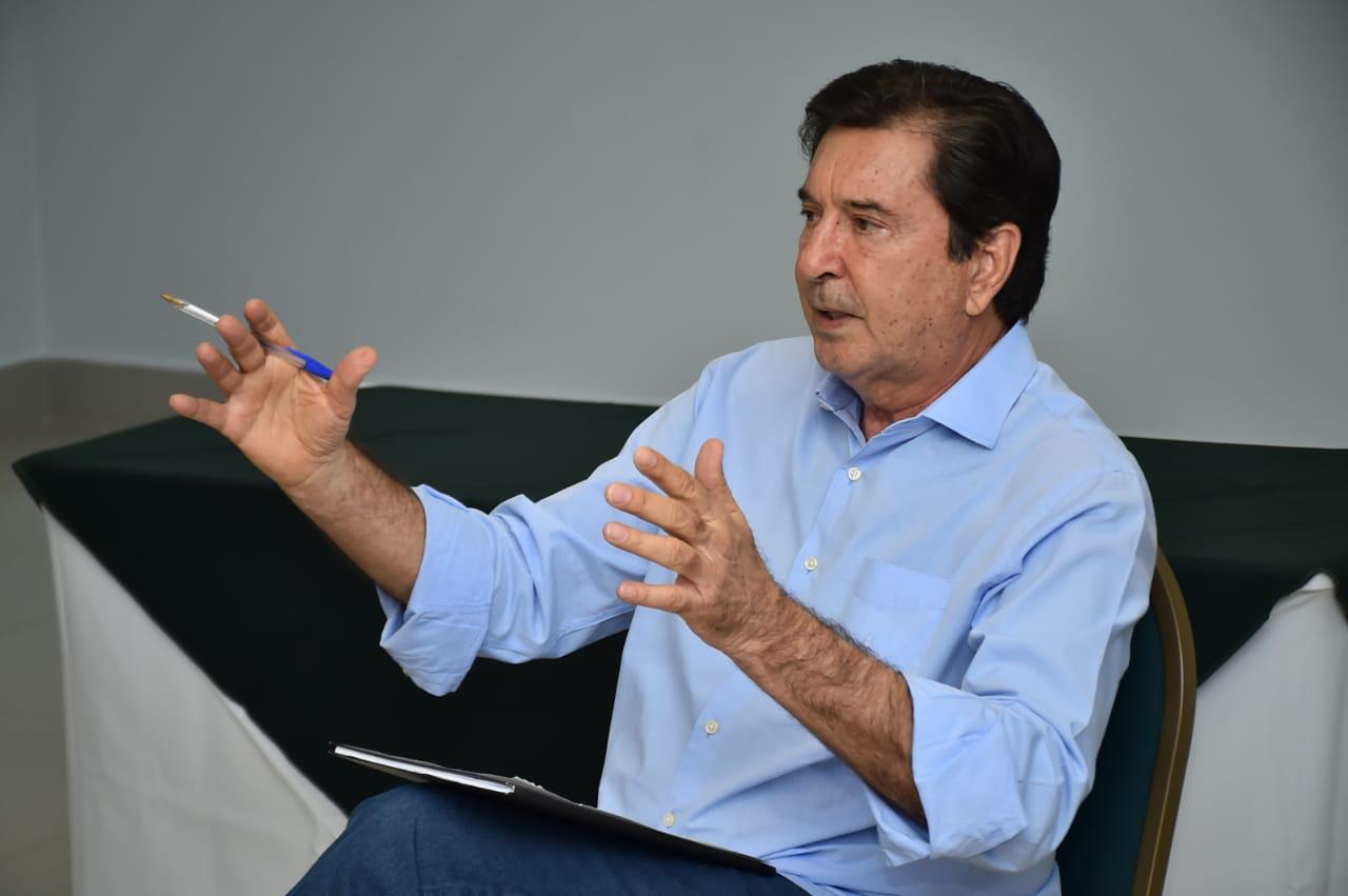 Cortejo com o corpo de Maguito sai de São Paulo por volta das 13h