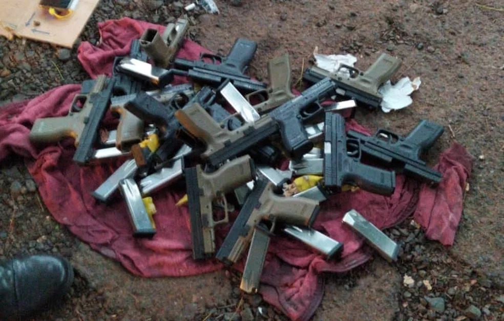 Bombeiro de Goiás é preso em São Paulo suspeito de tráfico de armas