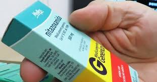 Um estudo com o medicamento nitazoxanida em pacientes com covid-19 demonstrou eficácia, reduzindo a carga viral das pessoas infectadas. (Foto: reprodução)