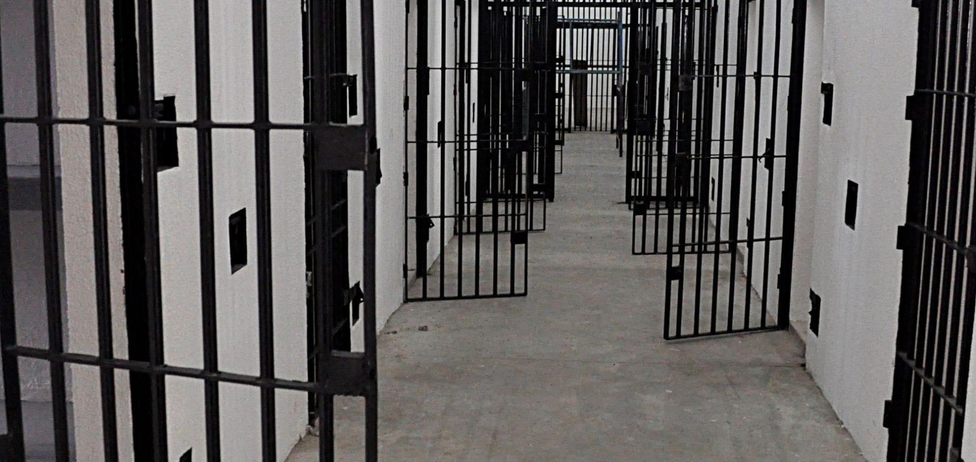 Tribunal sugere retorno de visitas presenciais em unidades prisionais de Goiás