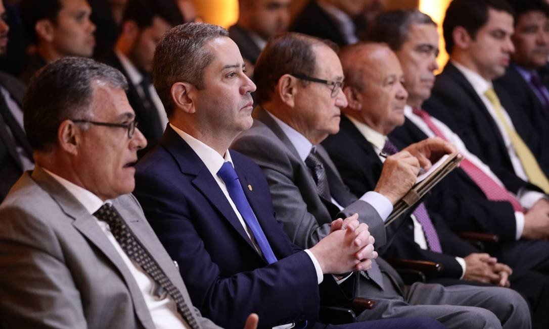 Rogério Caboclo, presidente da CBF, ao lado de vices da entidade Foto: Lucas FIgueiredo/CBF