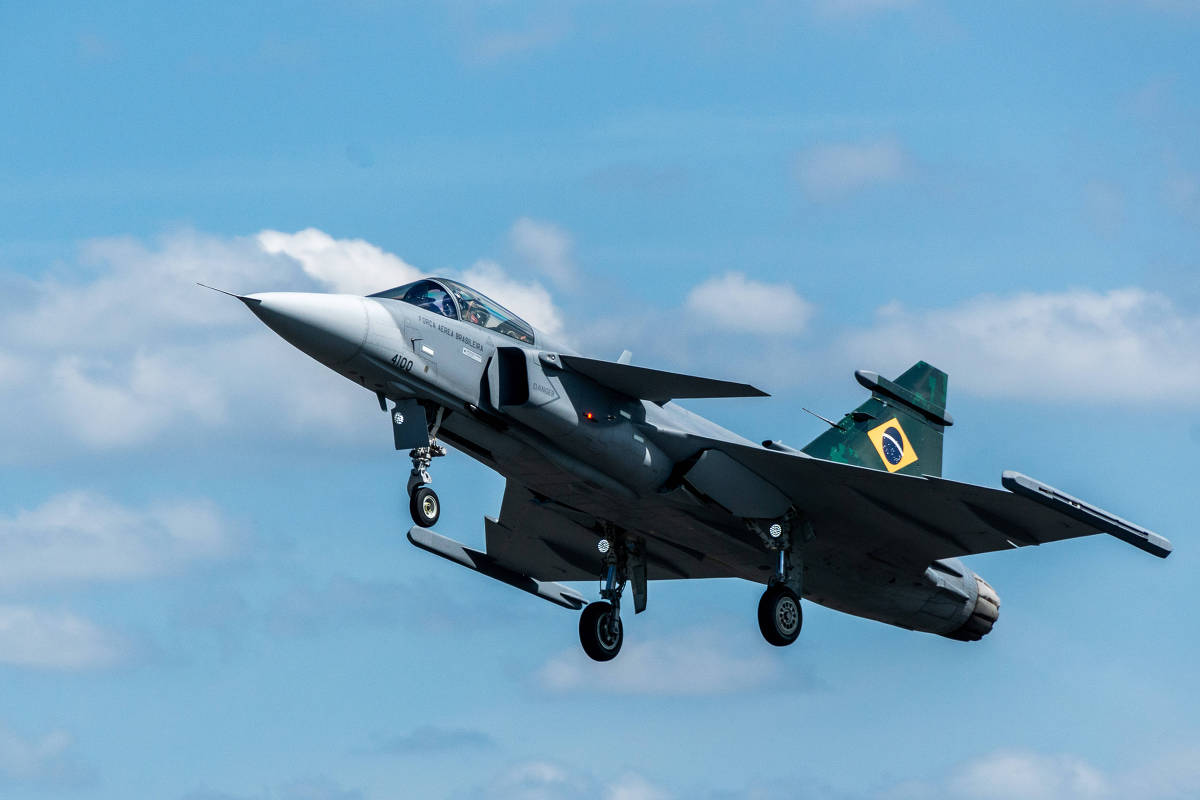 Caça Saab Gripen em voo de teste (Foto: João Paulo Moralez/Saab/Divulgação)