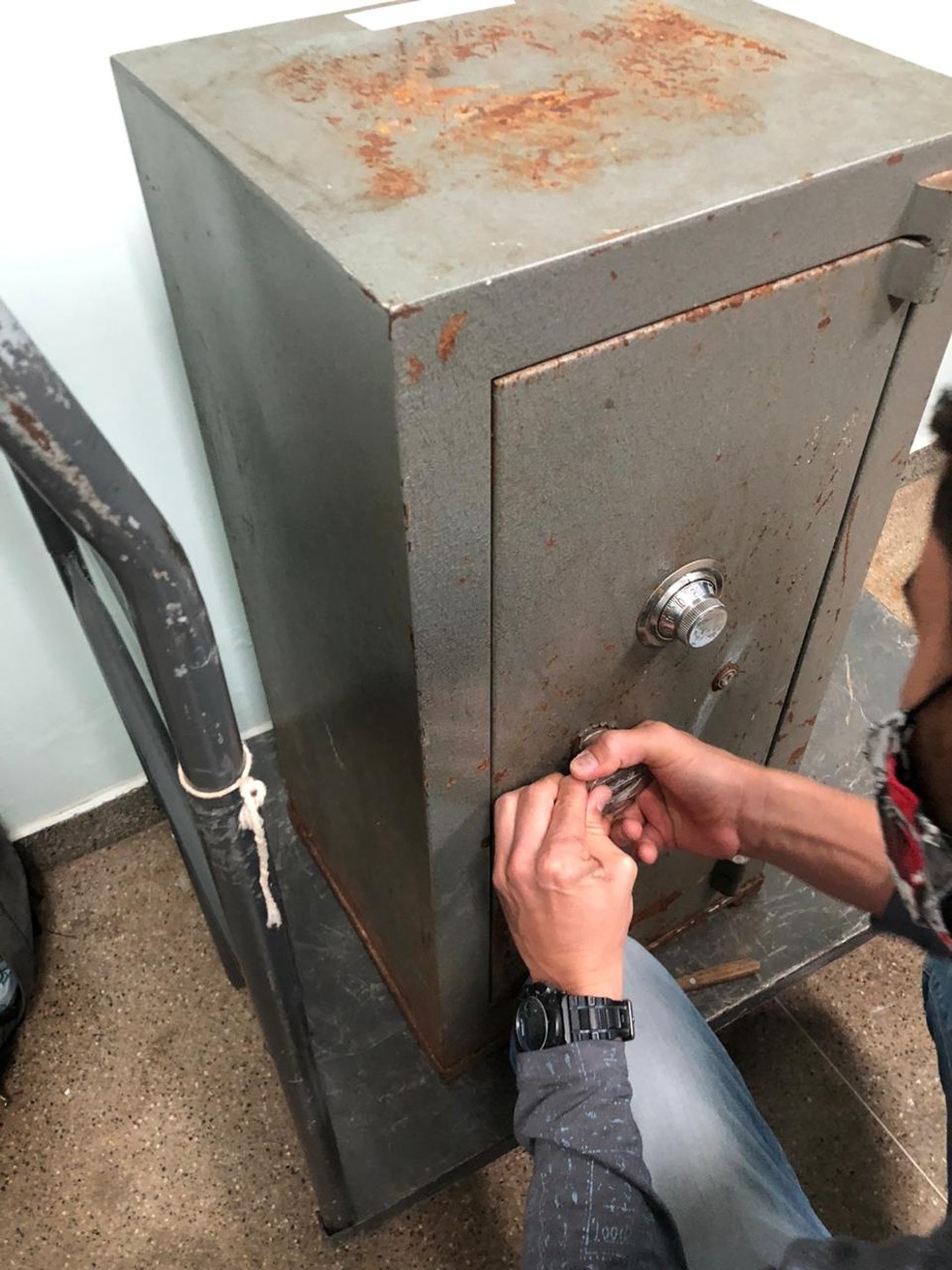 Operação prende suspeitos de usar documentos falsos para aplicar golpes no DF