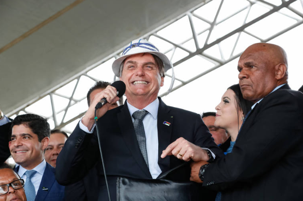 O presidente Jair Bolsonaro, usando chapéu de vaqueiro na Bahia (Foto: Divulgação / Presidência da República)
