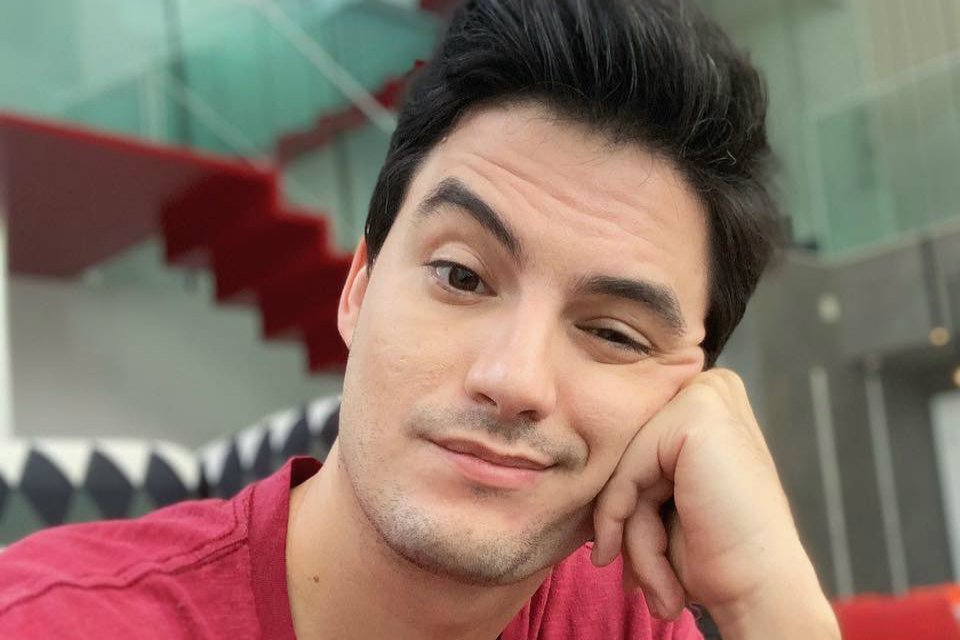 Youtuber disse que sabe tudo de Big Brother e que contaria todos os podres do programa. Felipe Neto diz que prêmio do BBB é pouco para ele