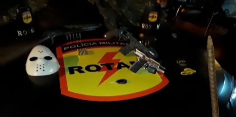 Trio suspeito de assalto a banco morrem em confronto com a Rotam - três-