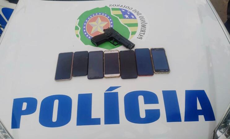 Policiais prendem suspeitos de arrastão em posto de saúde de Senador Canedo