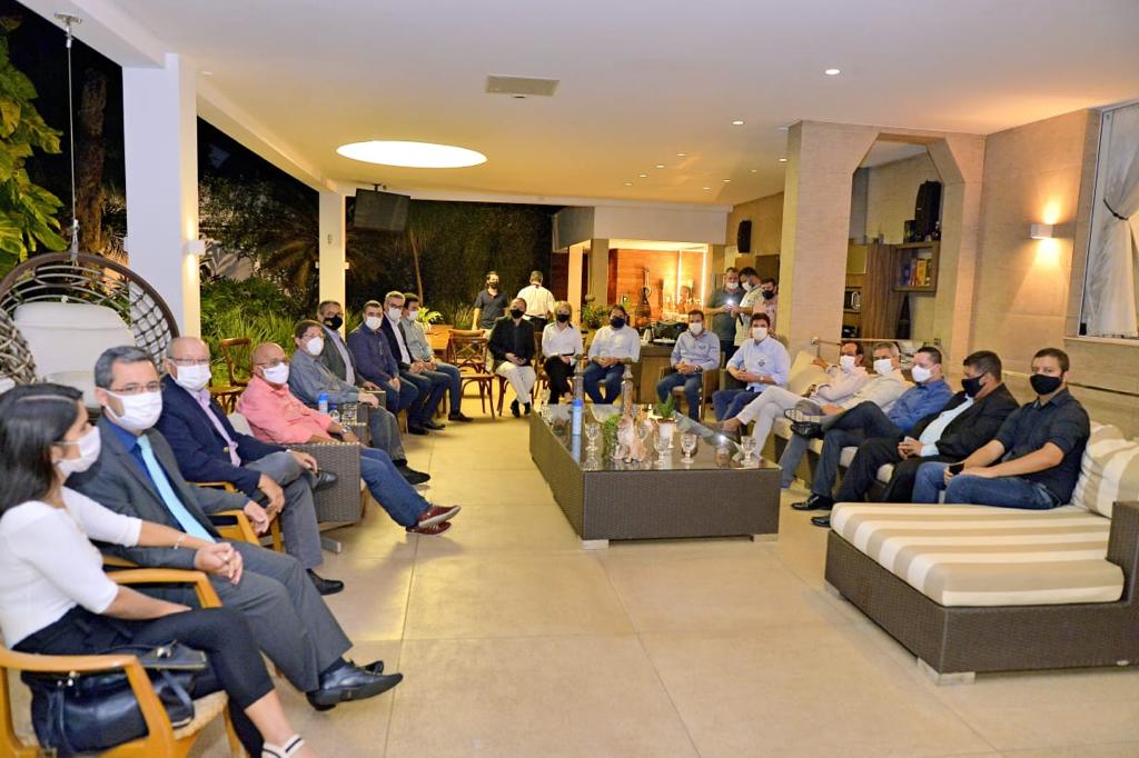 Encontro de representantes do setor produtivo com chapa de Vanderlan (Foto: divulgação)