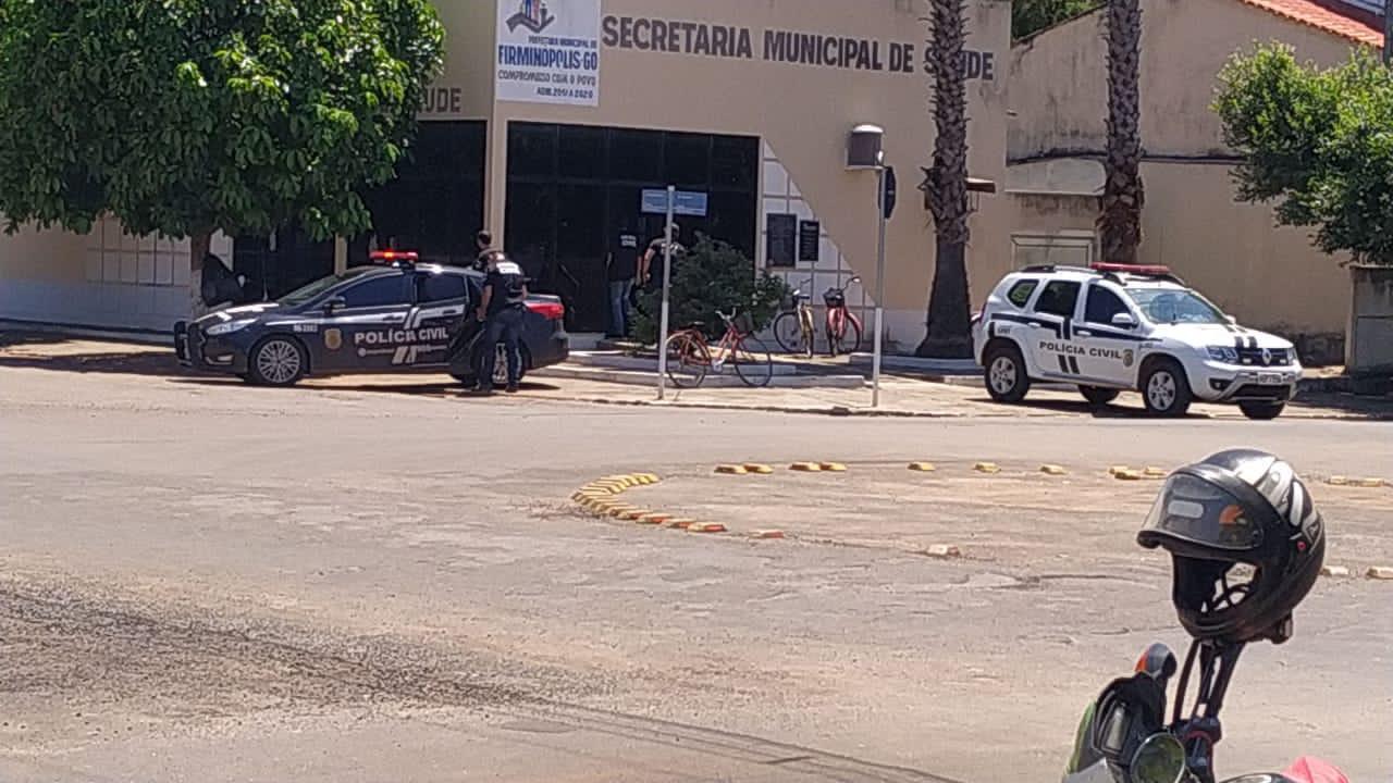 Ex-primeira-dama de Firminópolis é presa por usurpação de função pública