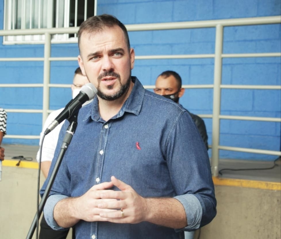 Aparecida assume pagamentos de auxílio-doença, salário-família e mais