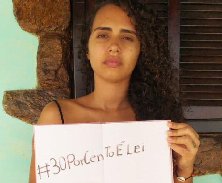 Mulheres protestam por não cumprimento da cota de 30% de representação feminina nas eleições