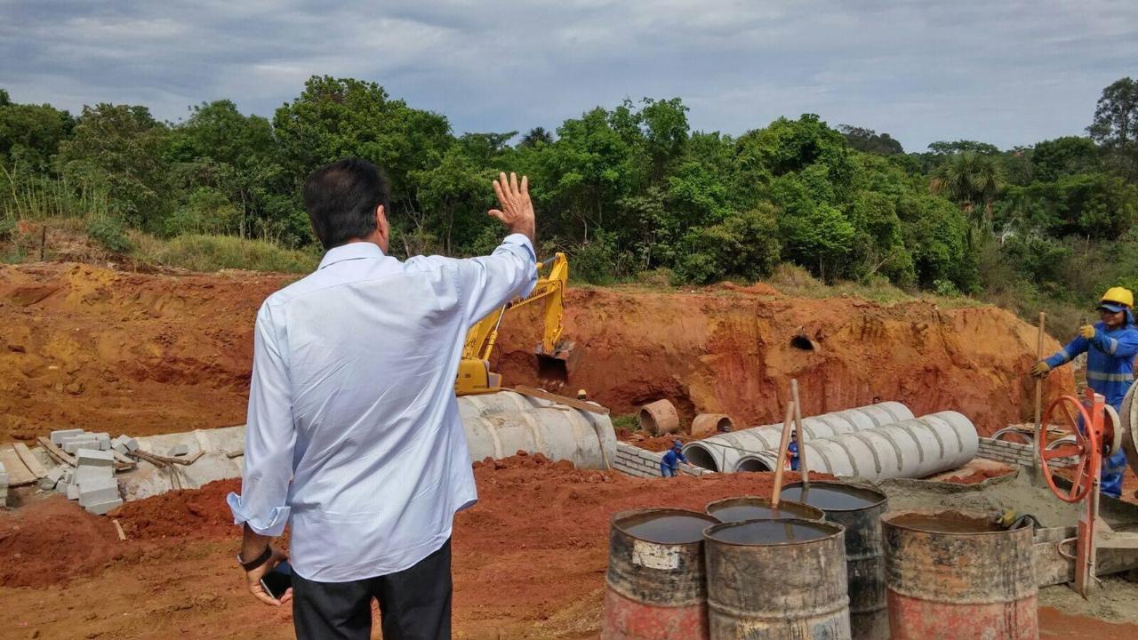 O dia em que Maguito chamou atenção de Clinton e Jimmy Carter