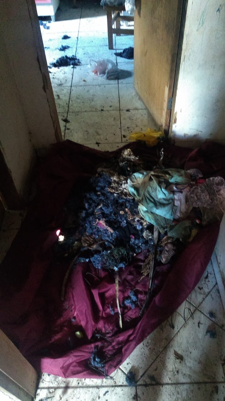 Policiais salvam crianças de casa incendiada no Setor Vale dos Sonhos, em Goiânia