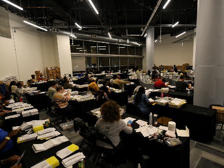 Apuração de votos nos Estados Unidos (Foto: Divulgação)