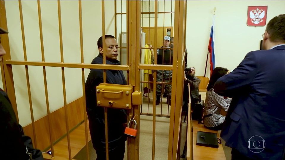 Rússia concedeu indulto a ex-motorista de jogador de futebol preso, diz Bolsonaro