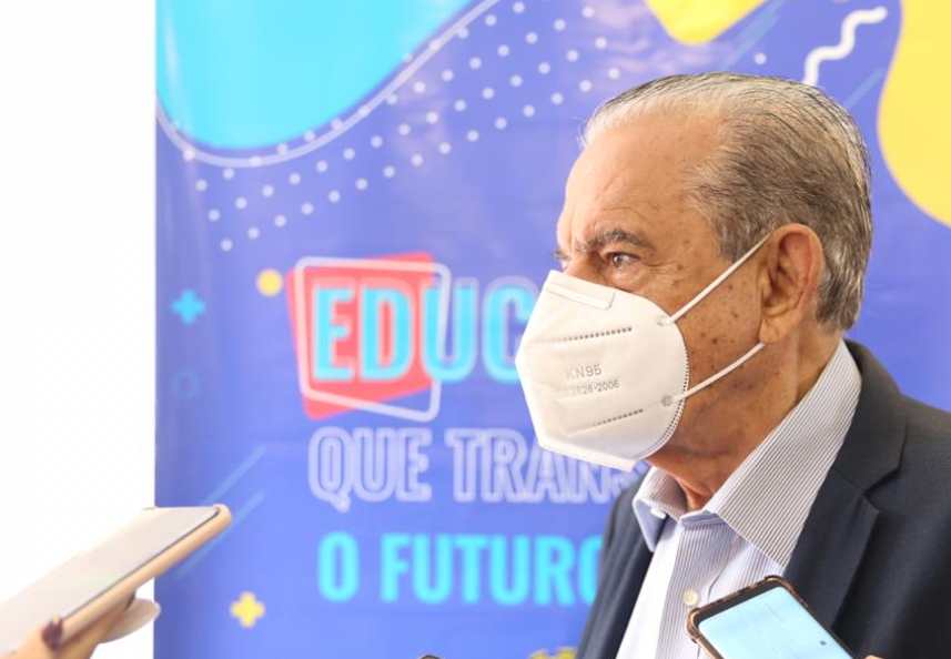 Prefeito Iris Rezende (MDB) durante entrevista coletiva (Foto: Ascom/ Divulgação) - Iris continua internado. Boletim médico informa que ex-prefeito apresenta melhora do nível de consciência após Acidente Vascular Cerebral (AVC)