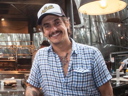 Ex-funcionários acusam o restaurante Quintal deBetti, do empresário Rogério Betti, de ser palco de assédios sexuais e morais. (Foto: divulgação)