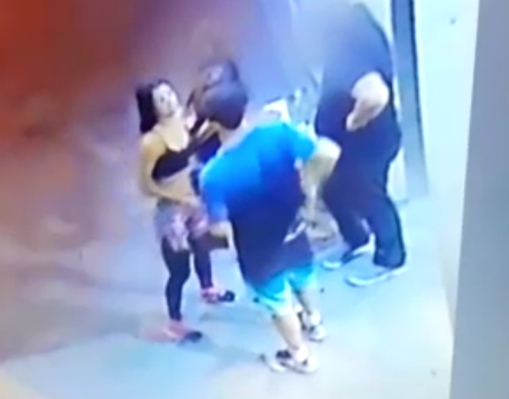 Depois de entregar pistola à namorada, PM foi recriminado por mulher que estava na mesa: "que diabo tu foi entregar?"