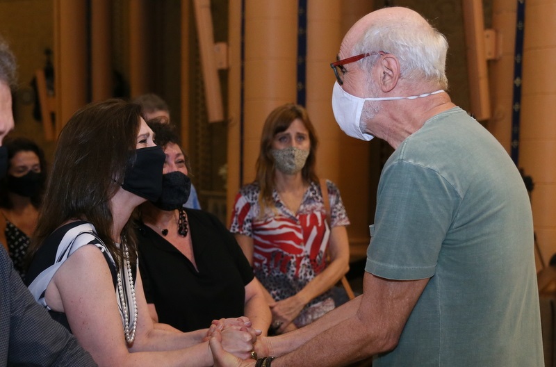 nicette missa atriz Amigos e familiares se reúnem em missa de sétimo dia de Nicette Bruno; fotos