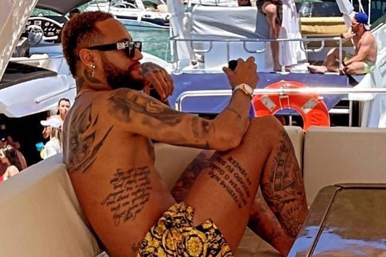 Neymar abandona Mangaratiba após polêmicas e causa tumulto em Santa Catarina