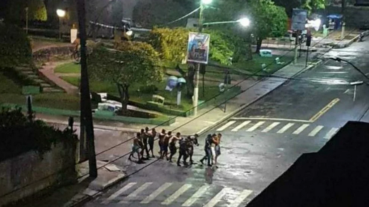 Imagem de morador de Cametá, no Pará no momento da ação de criminosos (Foto: Reprodução)