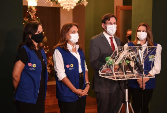 Presidente da Assembleia, Lissauer Vieira, ao lado da presidente da OVG, Gracinha Caiado (Foto: Governo de Goiás)