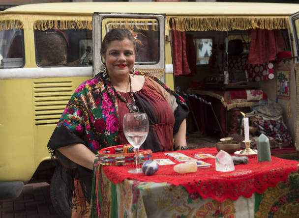 Atriz Christina Rodrigues, em quadro do Zorra, da Globo (Foto: Divulgação)