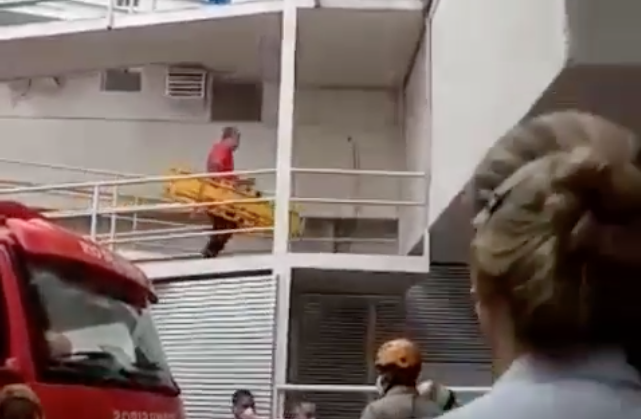 Incêndio em hospital de São Gonçalo, no Rio de Janeiro (Foto: Reprodução)